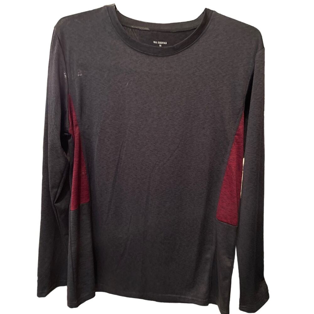 Real Essentials Activewear Long Sleeve Shirt Men Sz M slightly used